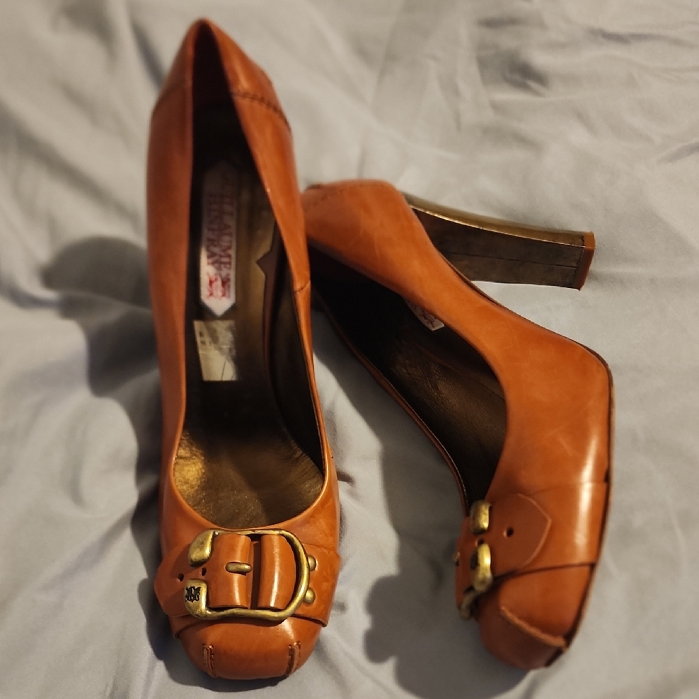 Chic Tan Leather Buckle Heels Size 41/10